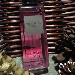 Victoria’s Secret Scandelous Dare Mist